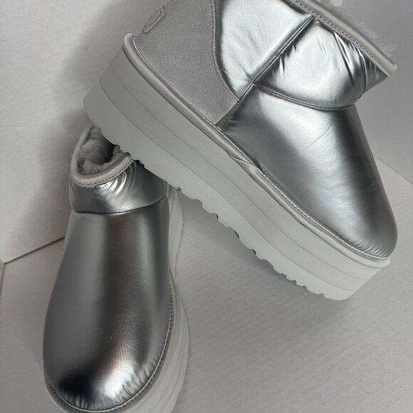 UGG Boots - Picture 7 of 10